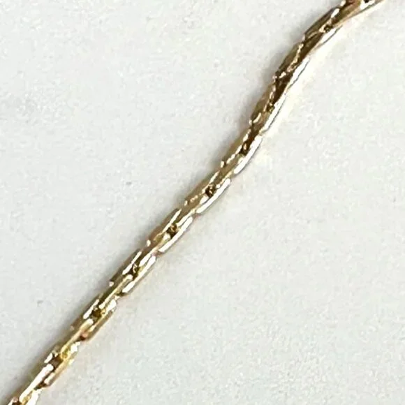 Delicate Gold Tone Chain Necklace 18" Thin Design Women's Jewelry - Picture 5 of 7